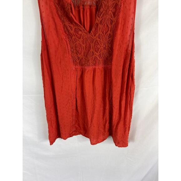 Torrid Swiss Dot Crochet Inset Tank Size 1X - Picture 4 of 10